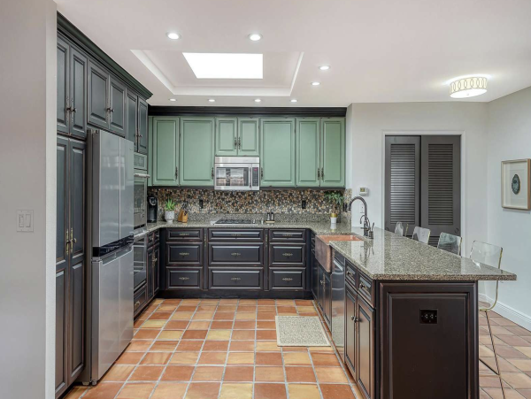Lido Key Three Bedroom Vacation Home With Pool Walk To Beach